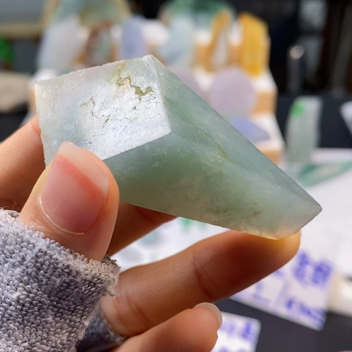 定制翡翠未镶嵌翡翠