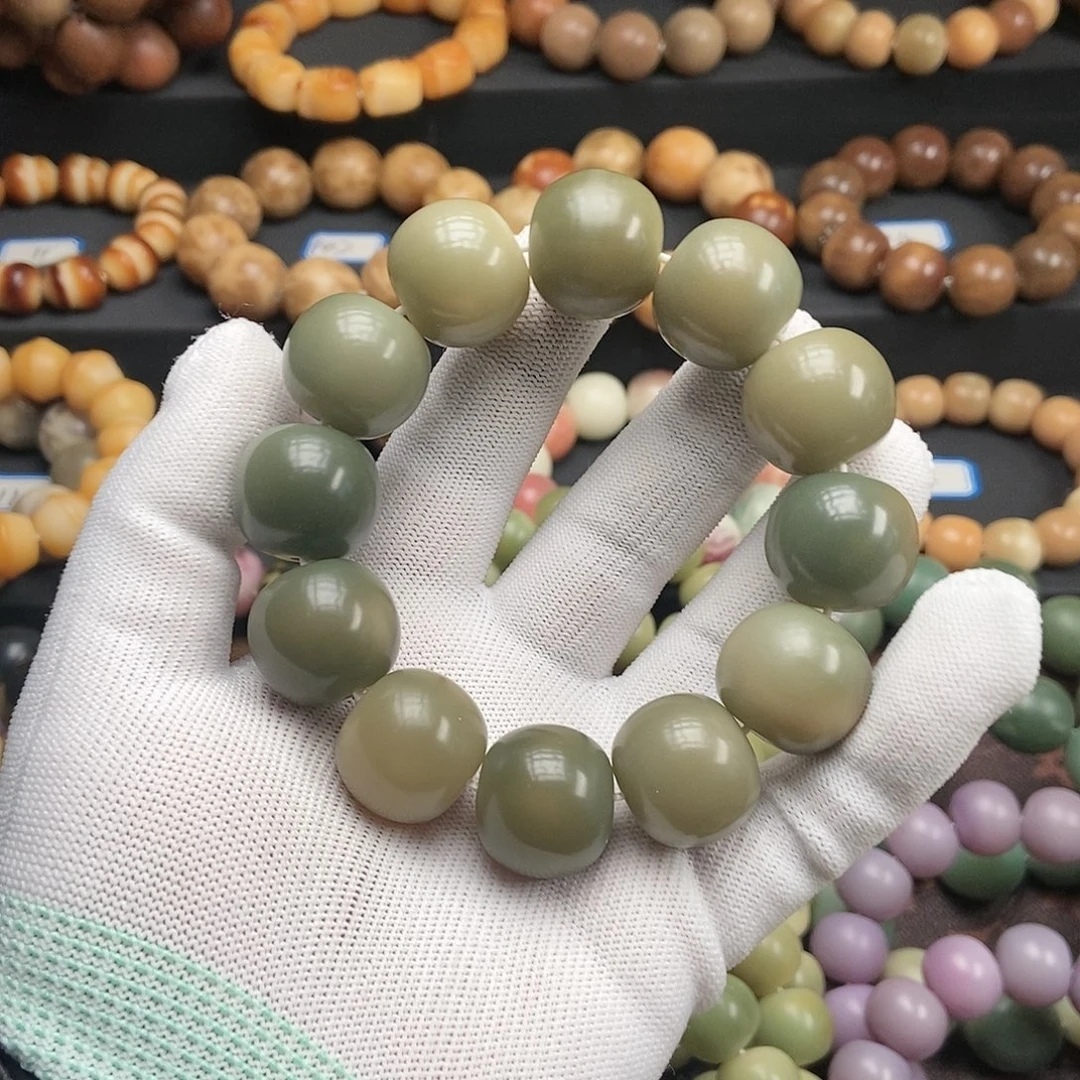 菩提根/象牙果吊坠微瑕21mm绿色苹果