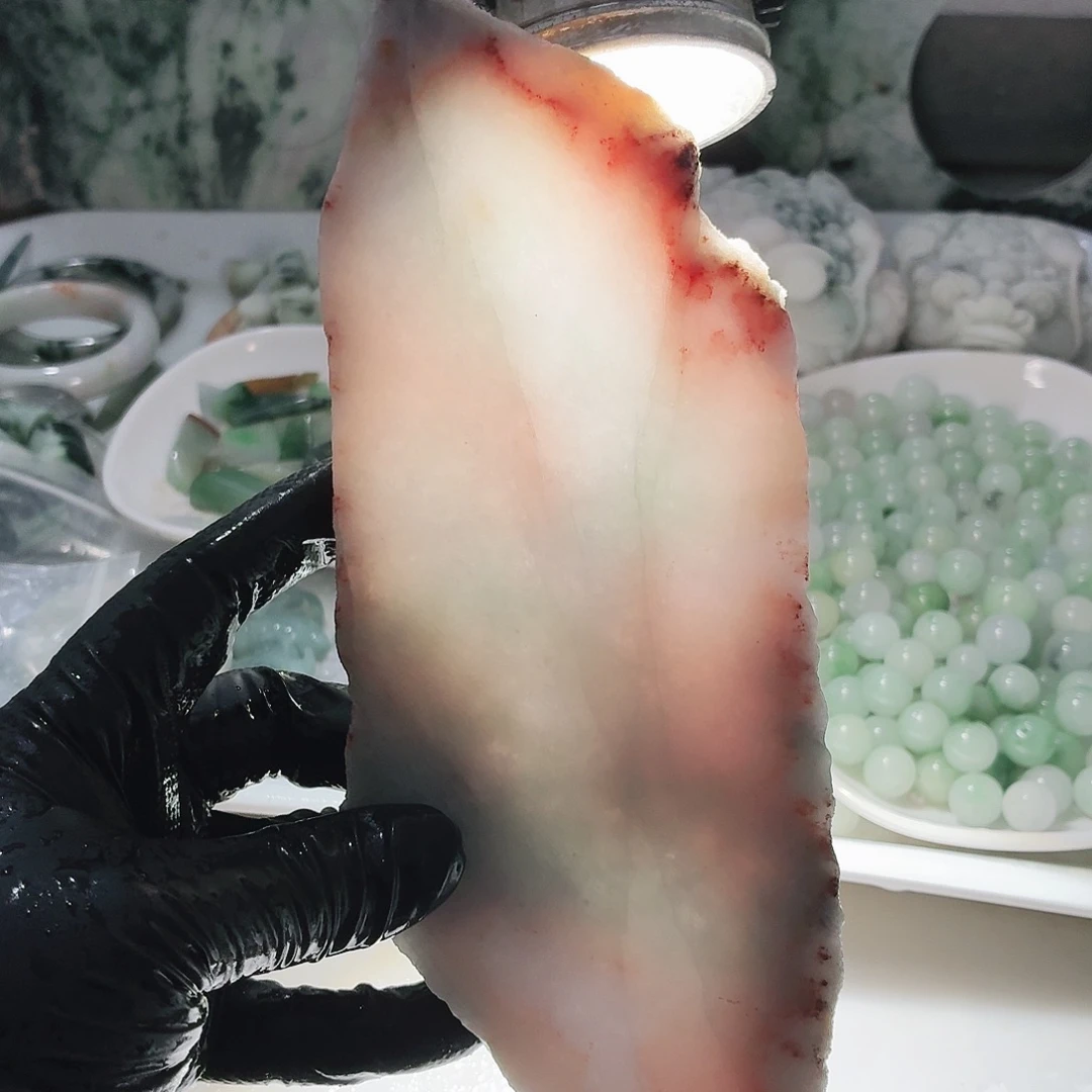 翡翠未镶嵌颈饰边角料