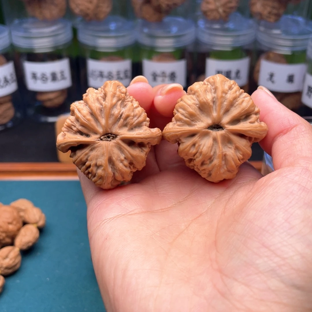 似***识文玩核桃吊坠41尺全品平谷九龙