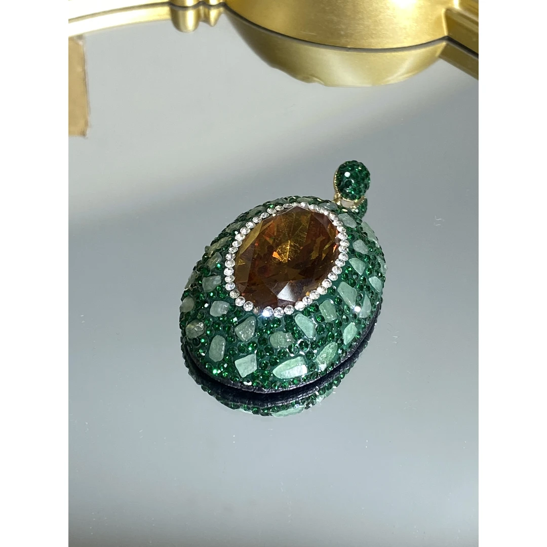 铜合金合成锆石吊坠 TTSD 绿色时尚潮流百搭款吊坠 8100