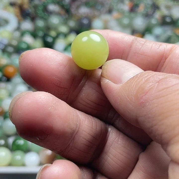 颈饰未镶嵌和田玉莲**童