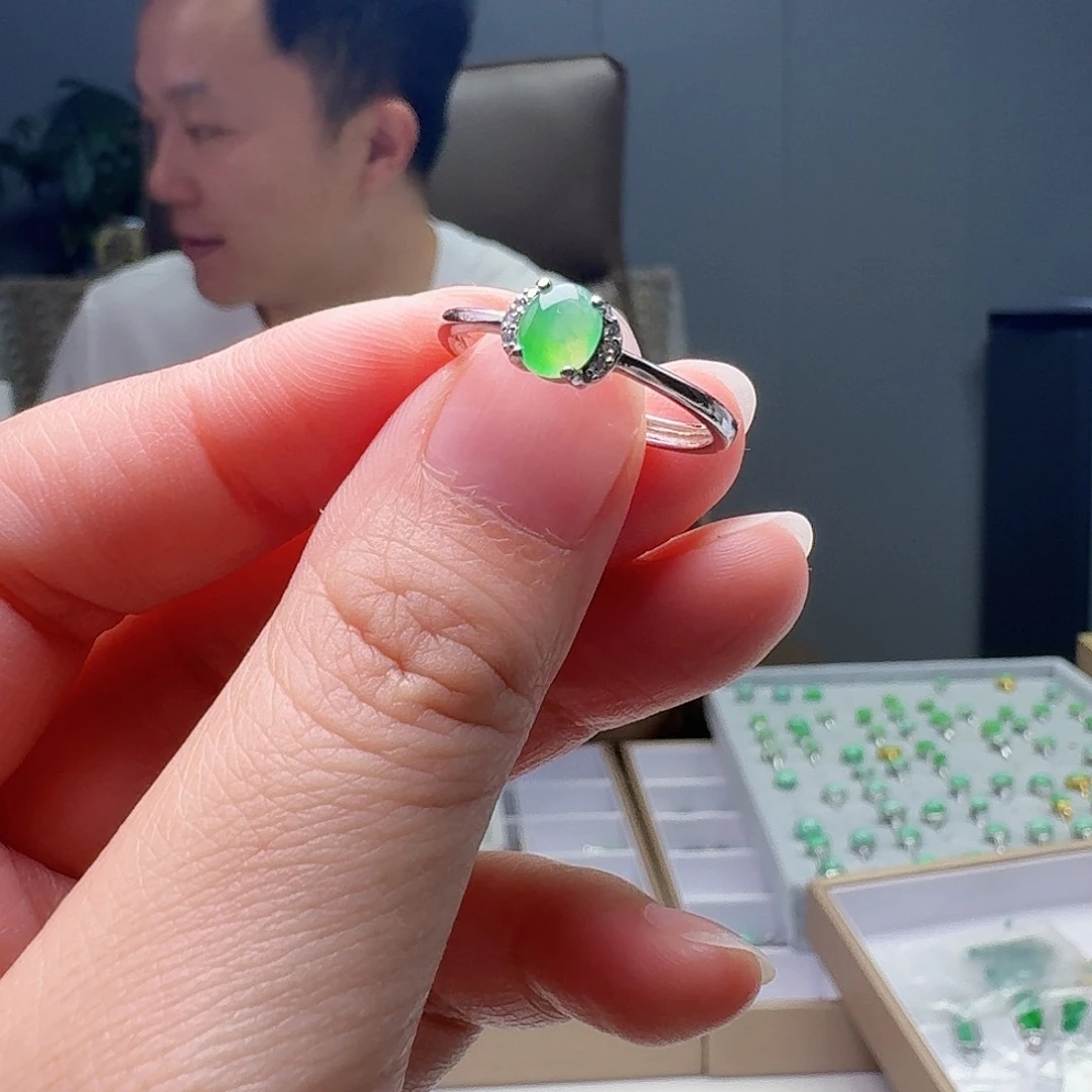 翡翠戒指银S925镶嵌天然