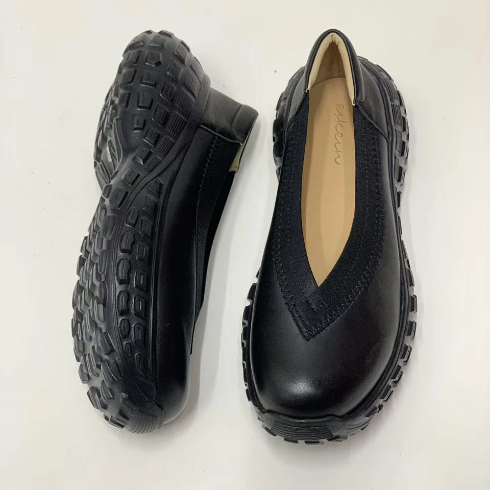 ESKEIN轻便厚底软面v口羊皮奶奶鞋女平底34-43码舒适胖脚宽肥大码