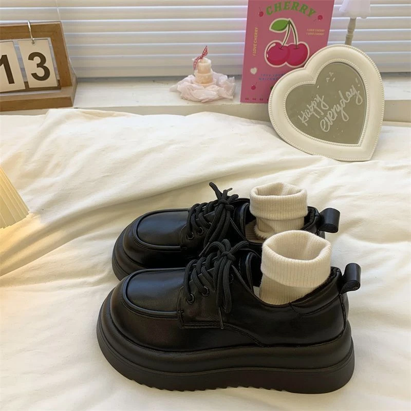 黑色英伦风小皮鞋女设计感小众2024新款厚底增高日系jk法式制服鞋
