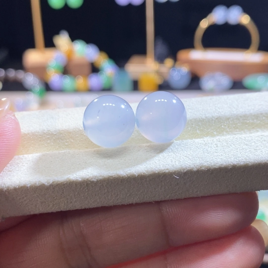 翡翠未镶嵌吊坠(不含链)翡翠冰蓝珠（随机发一个）