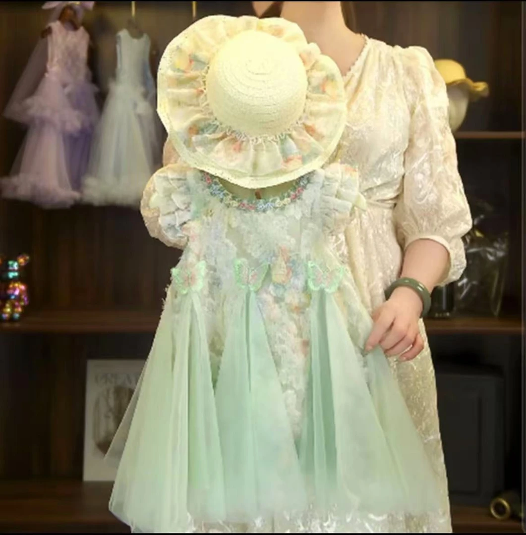 女童裙子2025新款洋气儿童花边拼接网纱碎花公主沙滩连衣裙