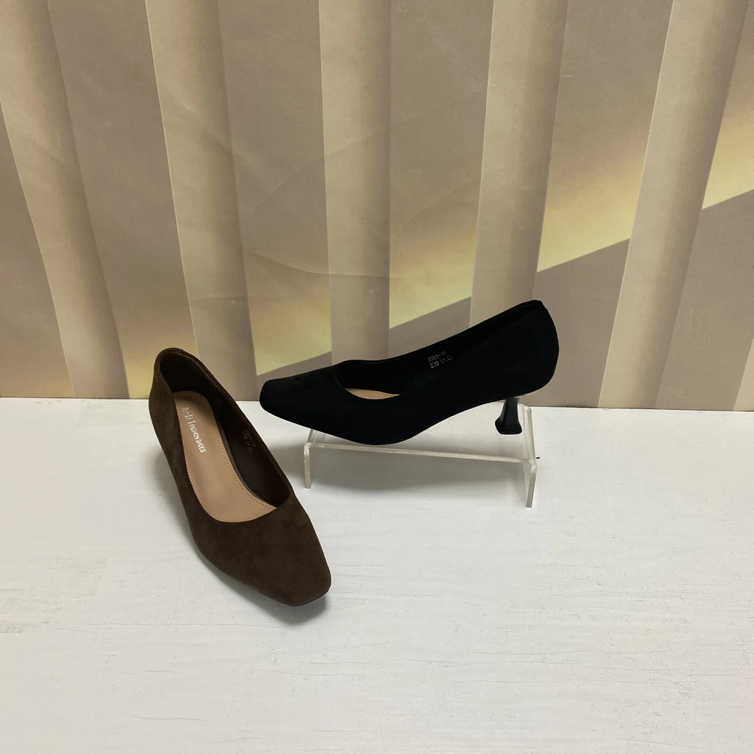 3301-17时尚气质细跟新款方头单鞋A3