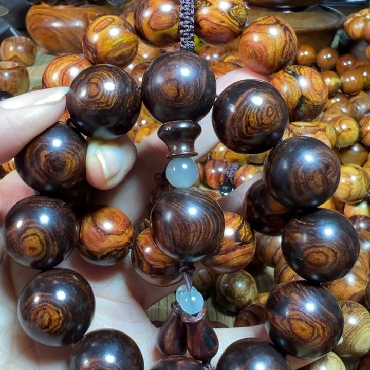 黄花梨/降香黄檀小**?海南2.0天眼➕对眼1.8一共两串