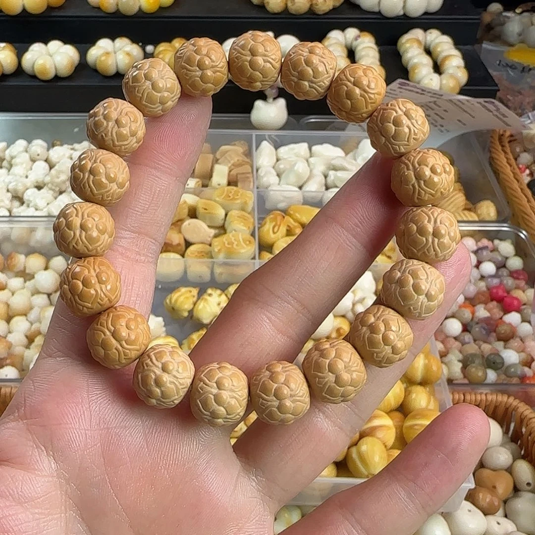 菩提根/象牙果吊坠全品猴头莲花一条