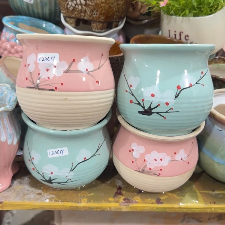 凑9块包邮，有孔，不清楚问客服