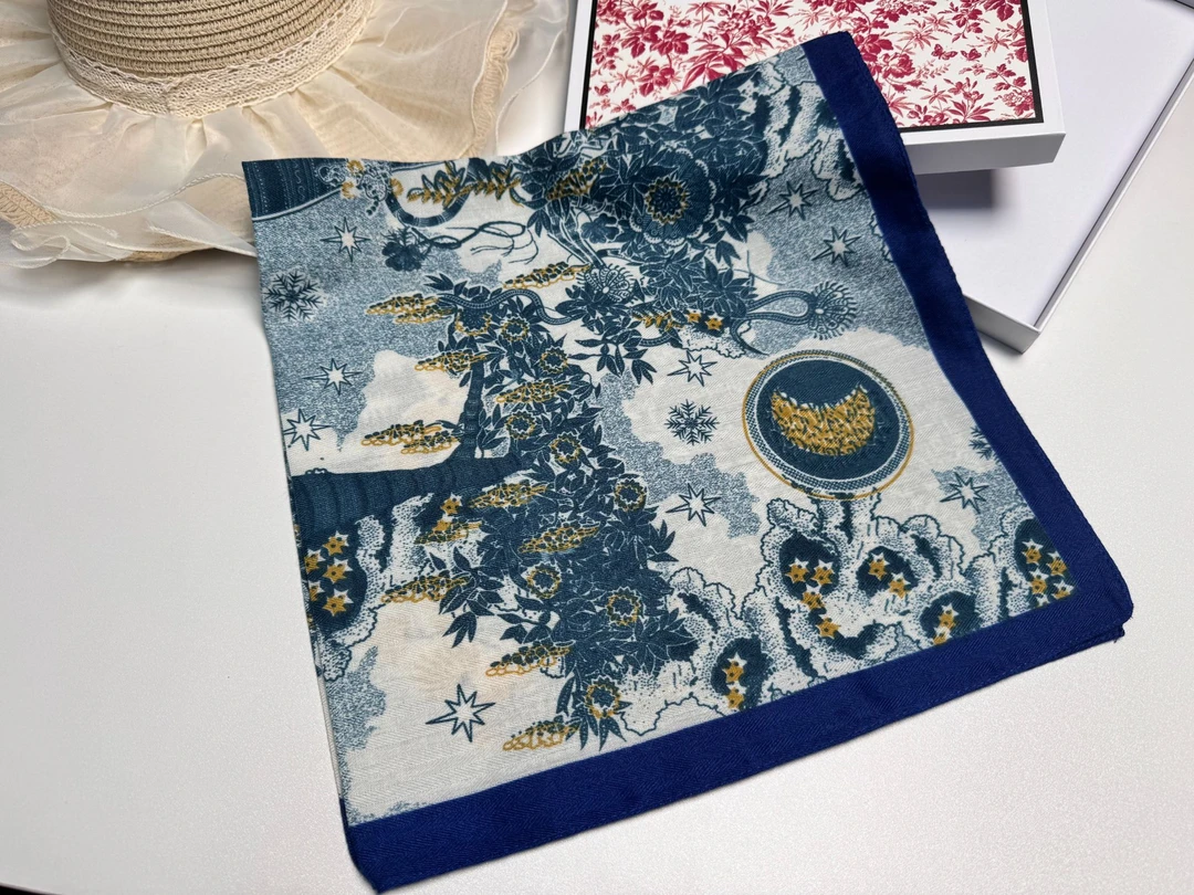 【热带雨林】丽锦缎小方巾70x70女士春秋时尚大气丝巾围巾WJ 690