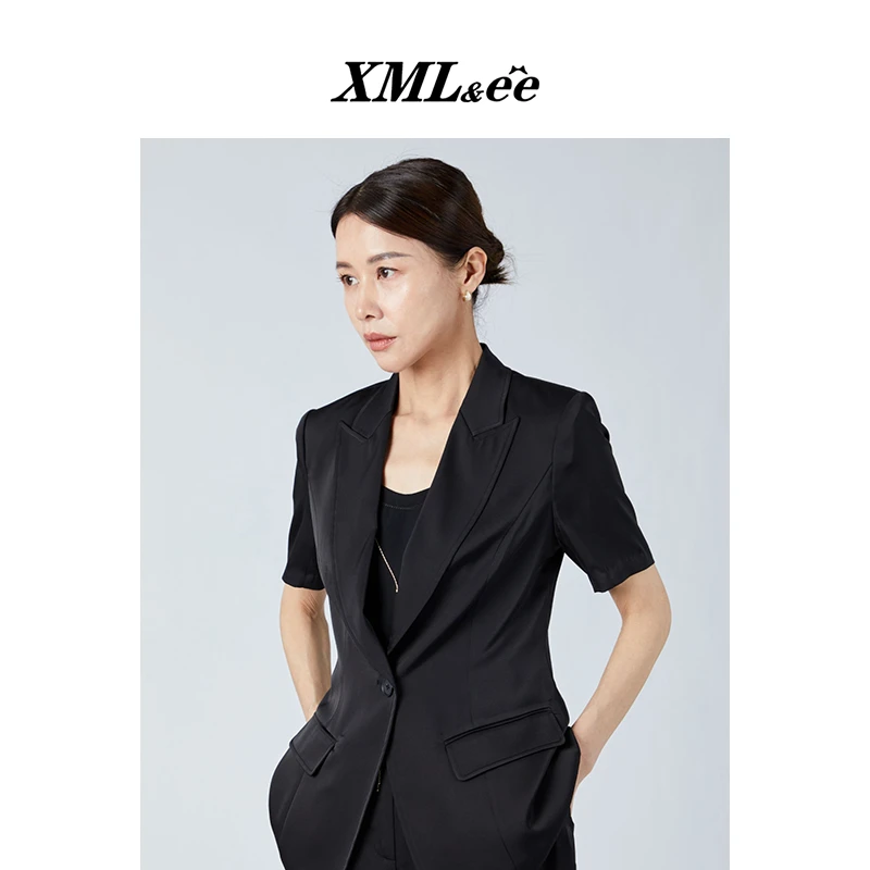 XMLee艾米尔 黑色经典常规短袖西装外套 X321X3993