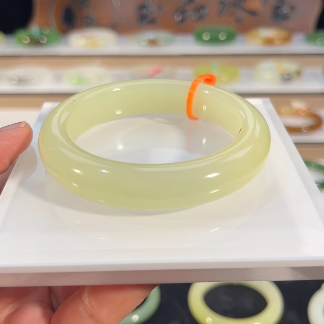 和田玉未镶嵌手镯青海冰黄口