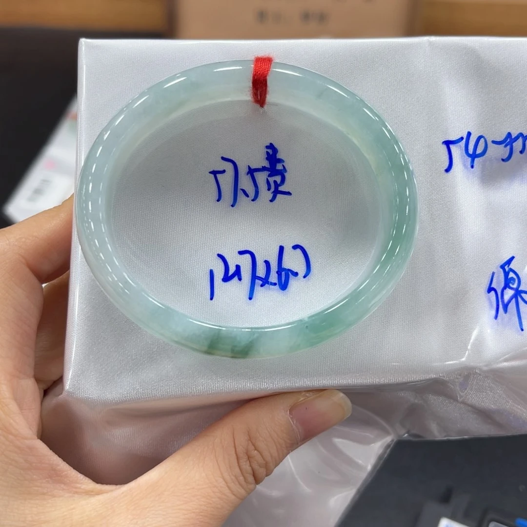 未镶嵌手镯翡翠翡翠