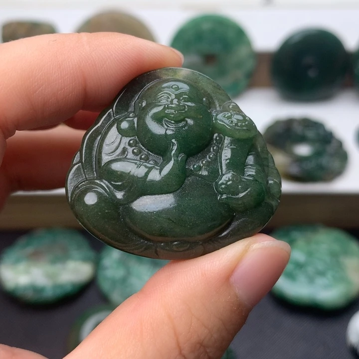 独山玉未镶嵌颈饰