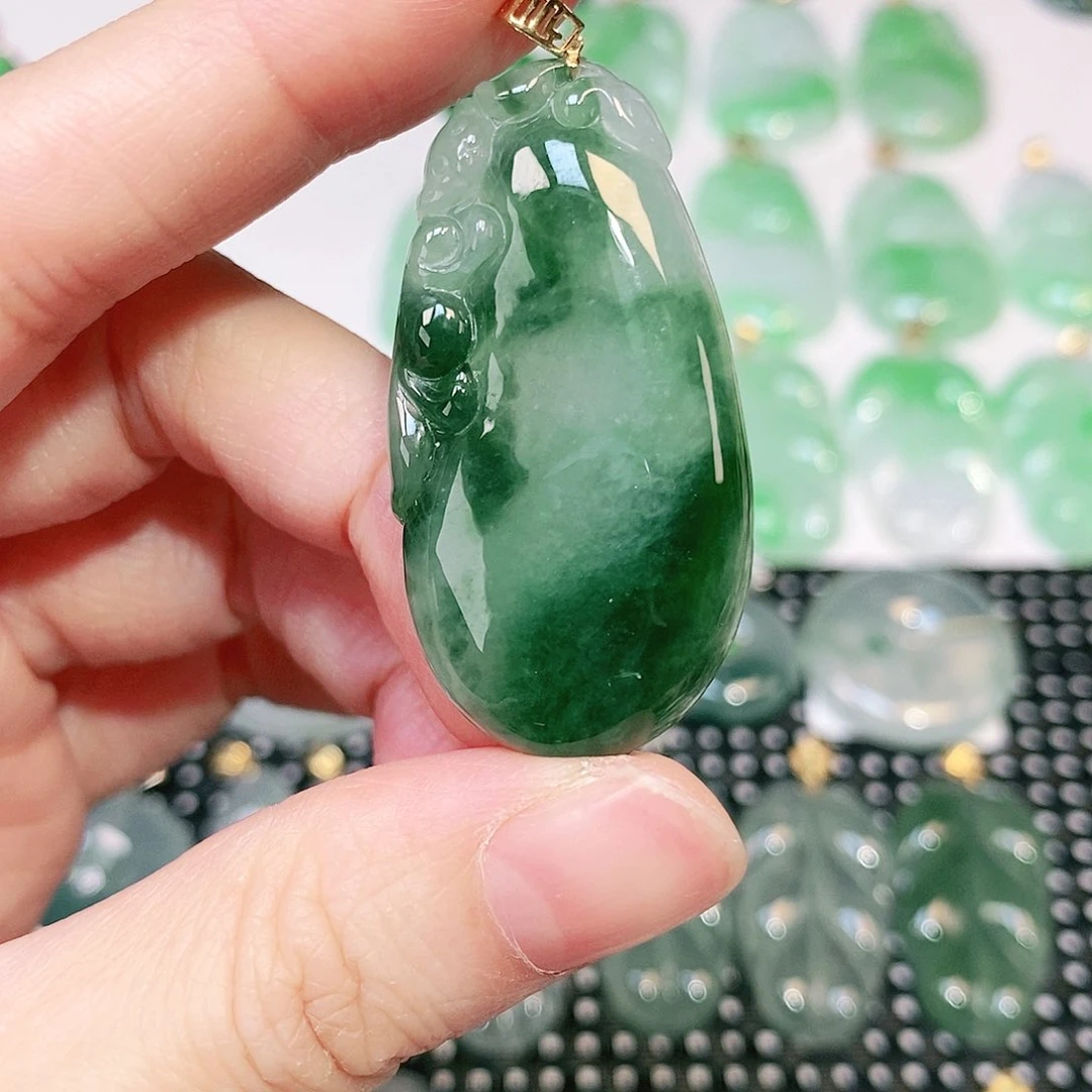 翡翠吊坠(不含链)18K金镶嵌