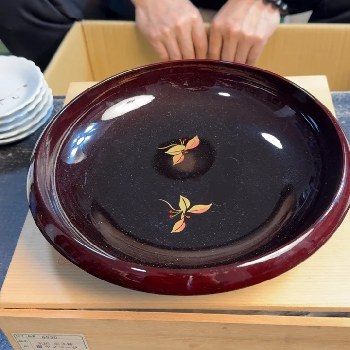 瓷片上****空有划痕～哈哈哈哈哈