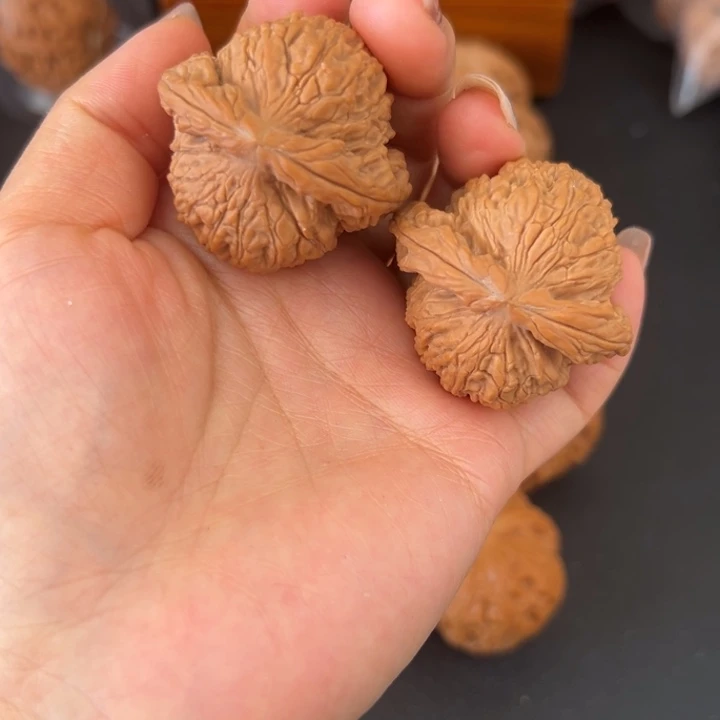 文玩核桃把件南疆39