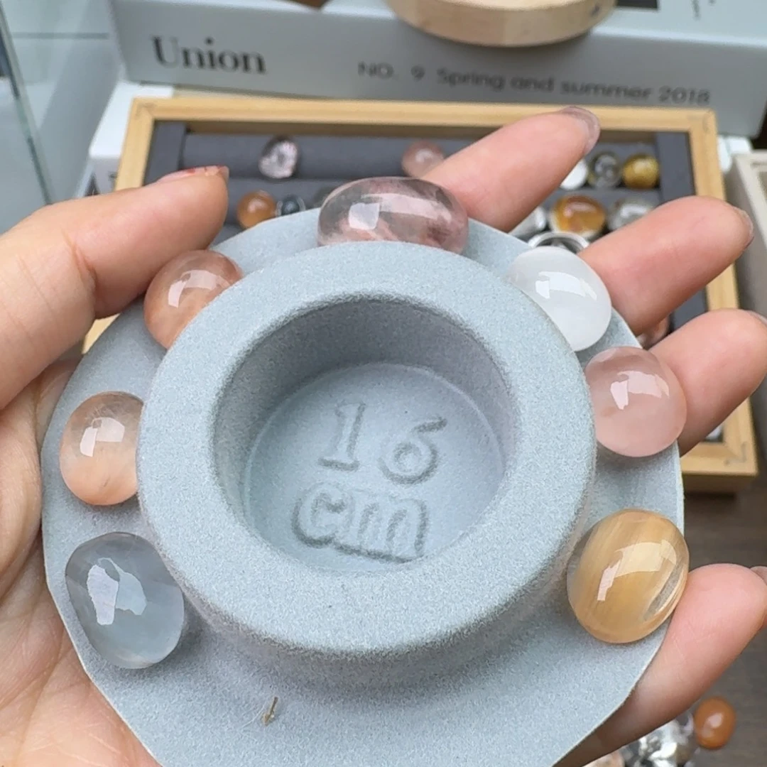 朱***e珠宝半成品未镶嵌水晶定制兔毛手链不退不换