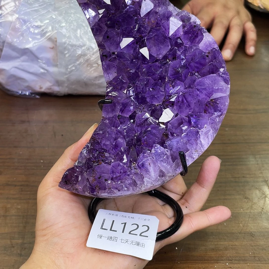 未镶嵌水晶大型摆件（非配饰）