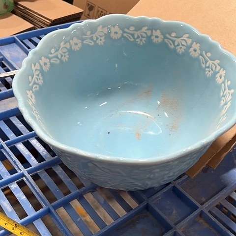 微瑕，不明火，口径25高度12大碗蓝色针孔