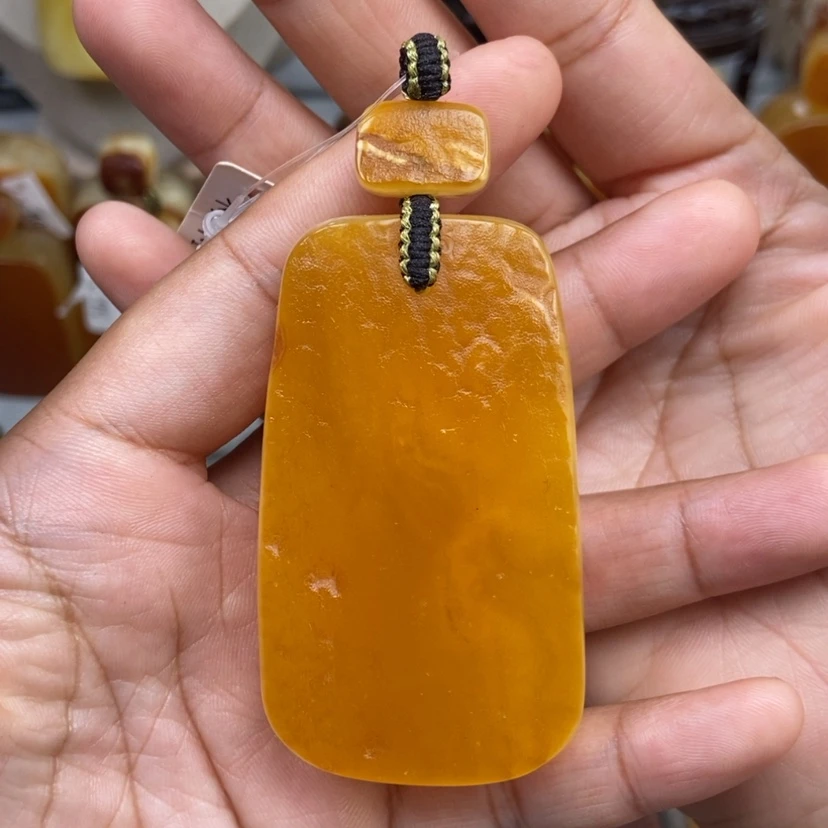 【闪购商品】琥珀颈饰未镶嵌