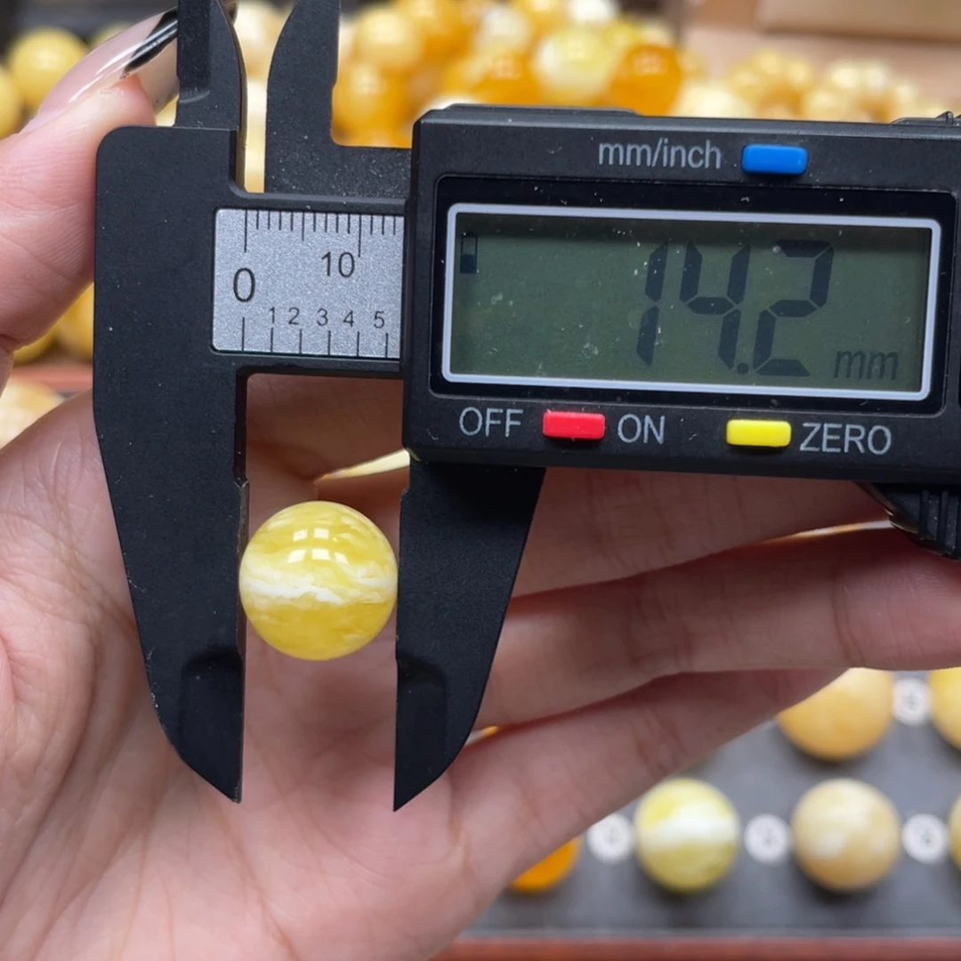 子***熠琥珀未镶嵌珠宝奇石