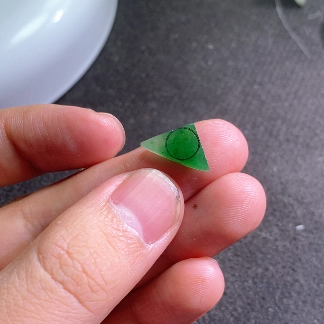 三***森翡翠未镶嵌颈饰定制
