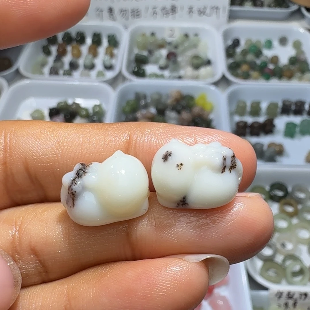 和田玉未镶嵌珠宝奇石