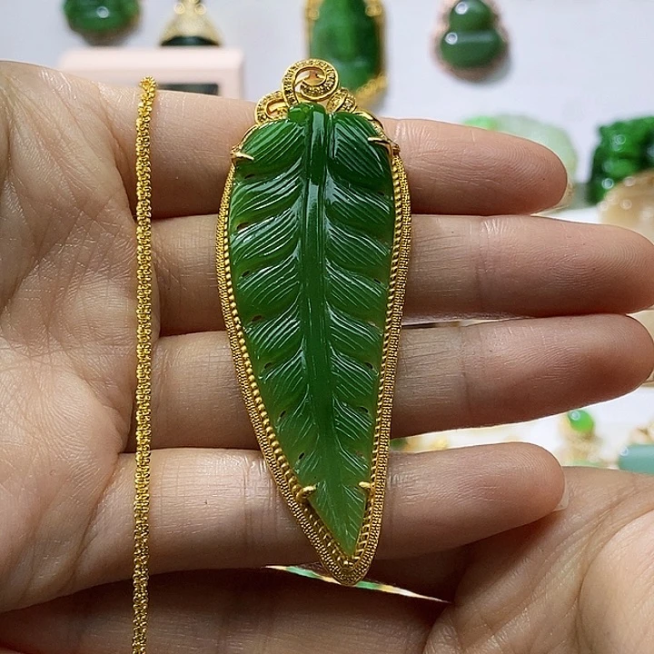 和田玉（碧玉）未镶嵌颈饰