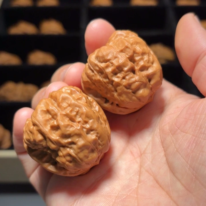 文玩核桃吊坠蛤蟆7371