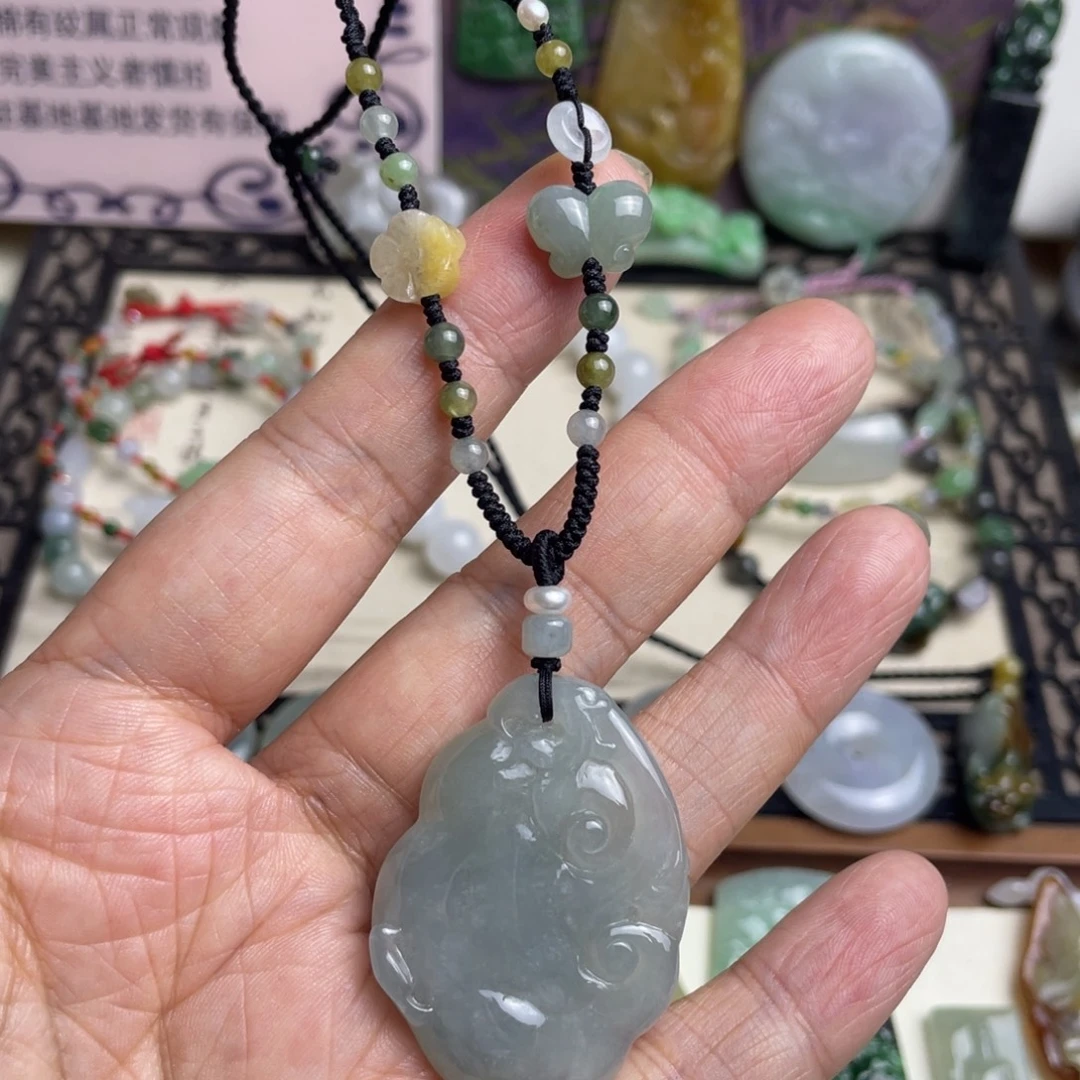 翡翠未镶嵌挂件如意项链
