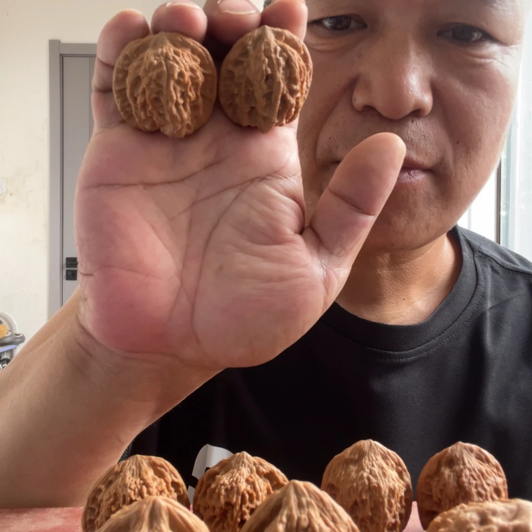 文玩核桃吊坠马老四37