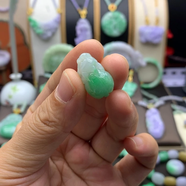 颈饰未镶嵌翡翠翡翠戒指