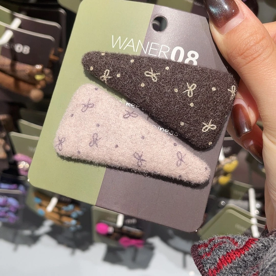 非金属粉咖蝴蝶结三角