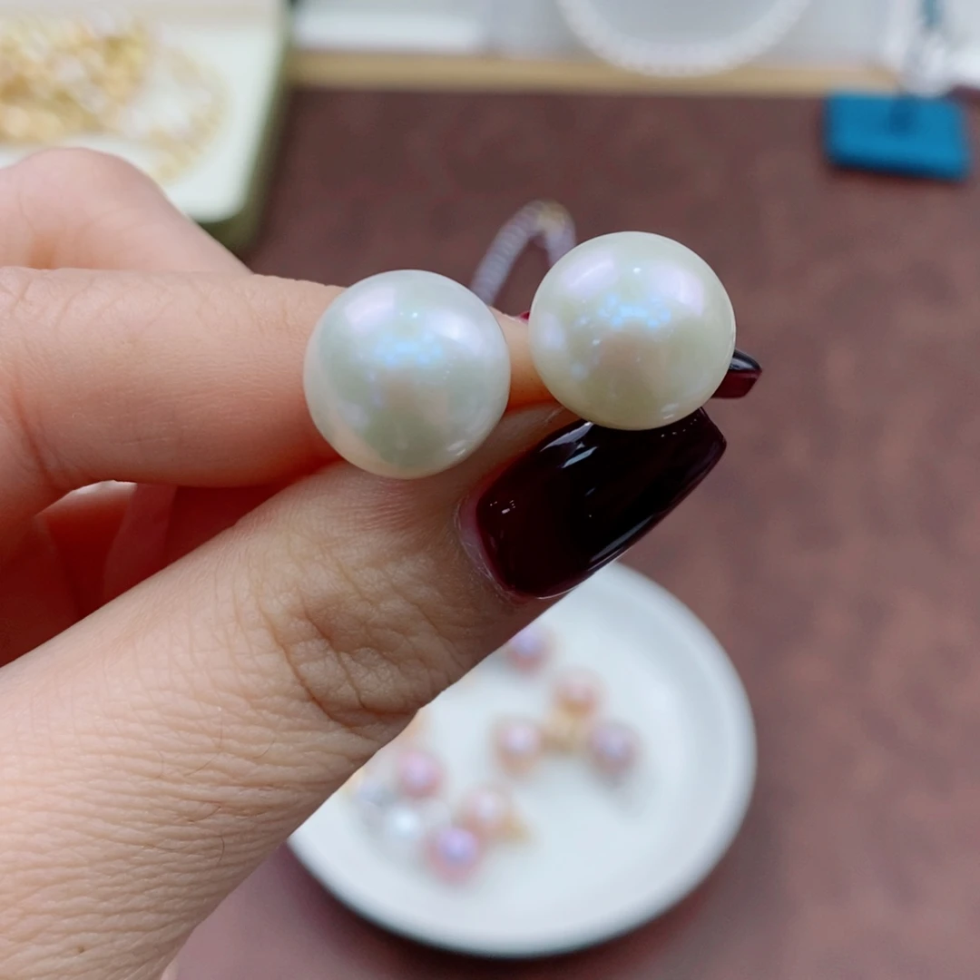 淡水珍珠银S925镶嵌耳饰