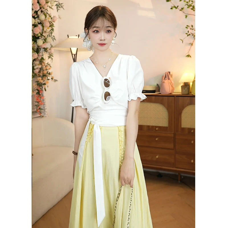 【白色泡泡短袖V领】夏季意式V领复古时尚套装女黄色木耳边半身裙