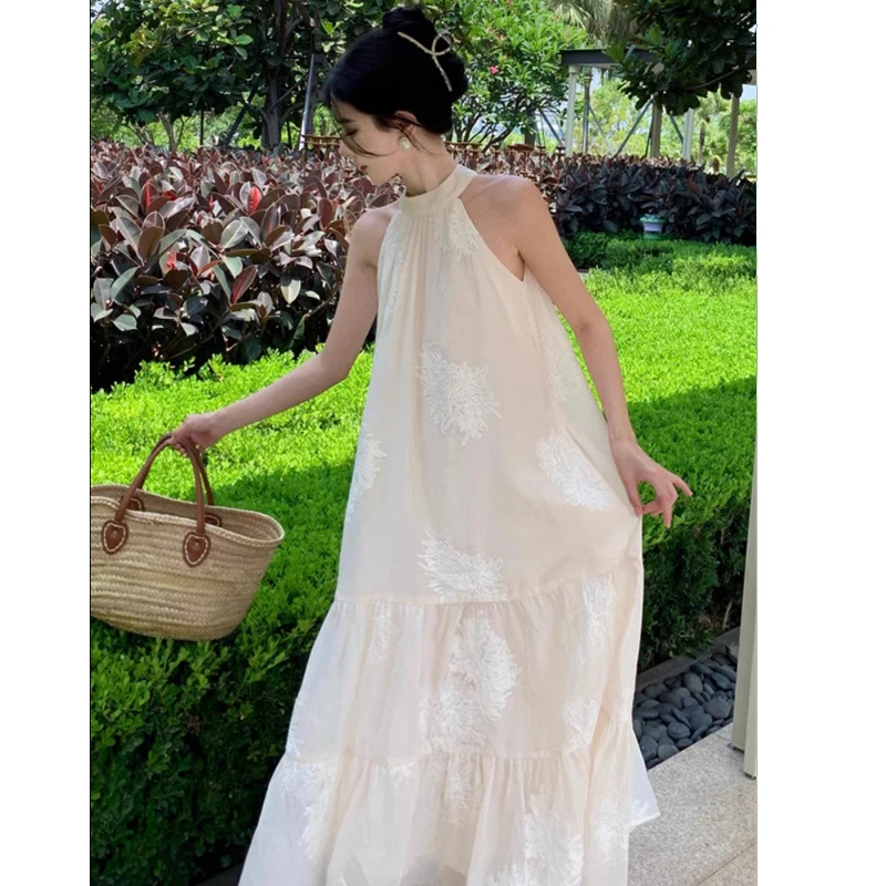 夏季无袖法式温柔风绝美露肩挂脖连衣裙女夏气质海边度假沙滩长裙
