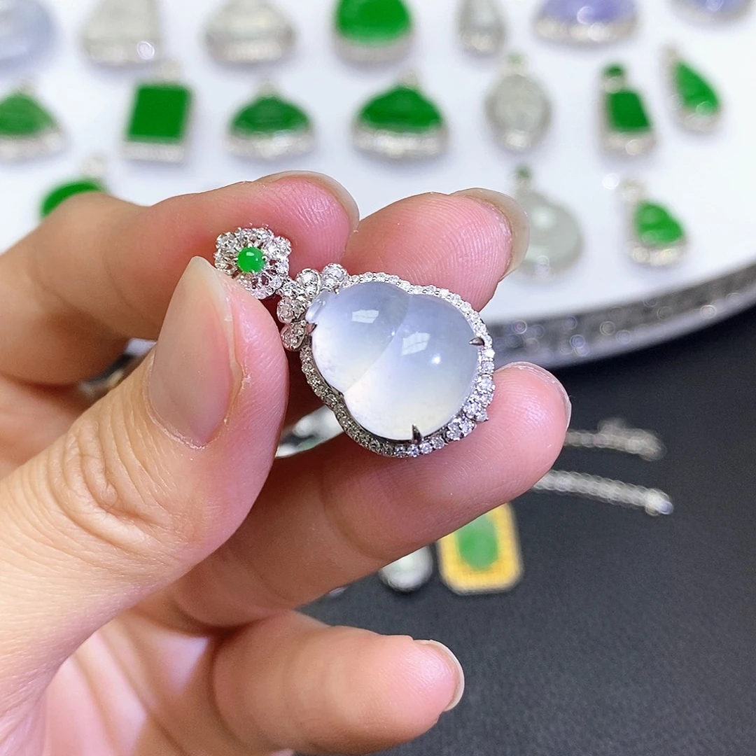 翡翠18K金镶嵌吊坠(不含链)