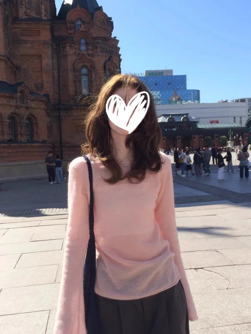 韩系穿搭慵懒粉色长袖针织衫女秋季新款松弛感温柔风卷边上衣