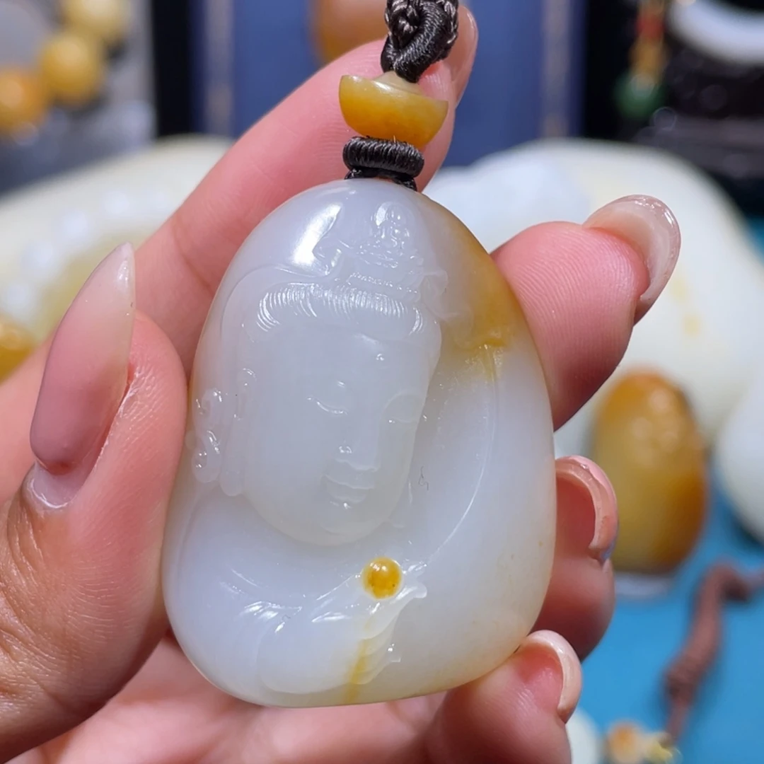 颈饰未镶嵌和田玉