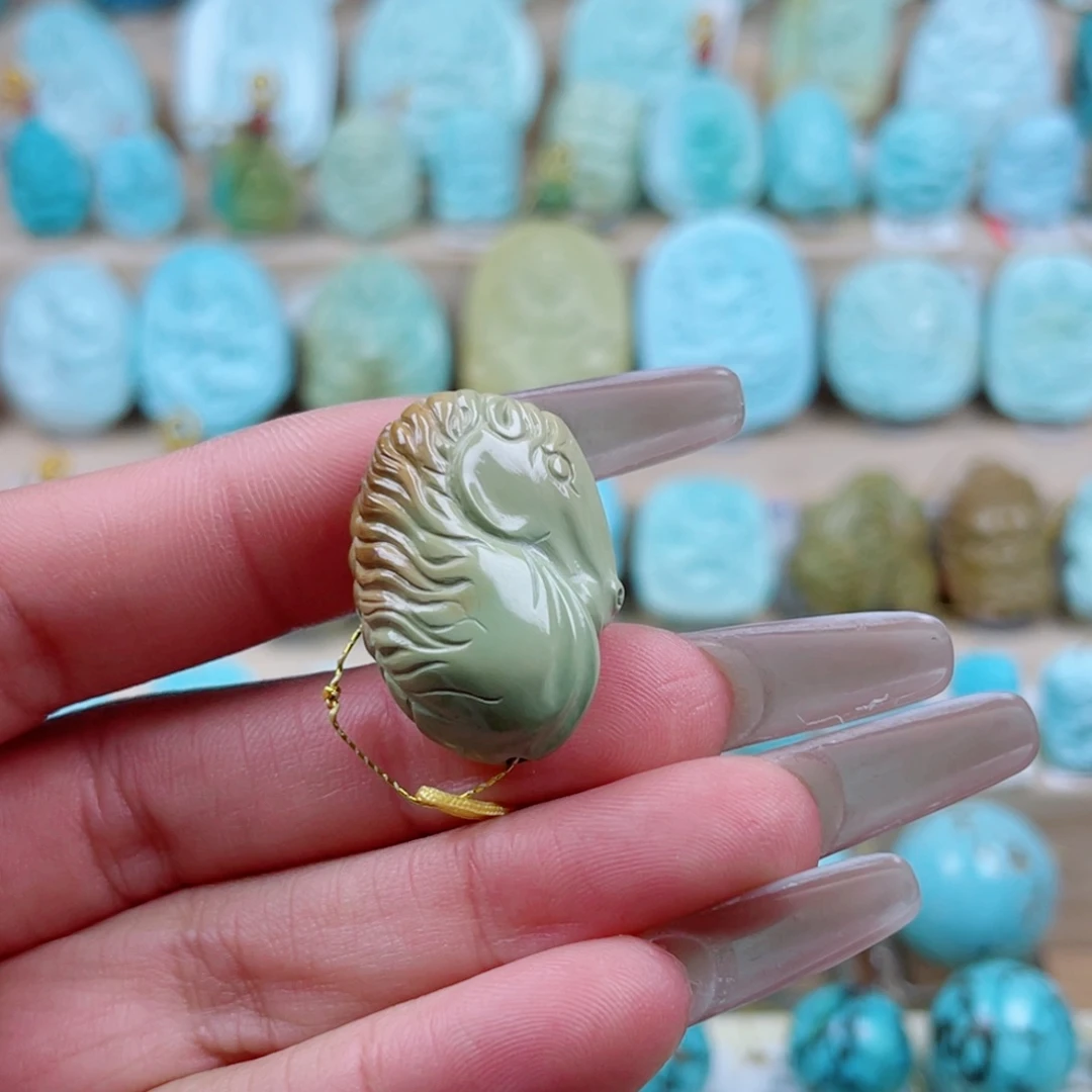 绿松石未镶嵌珠宝奇石