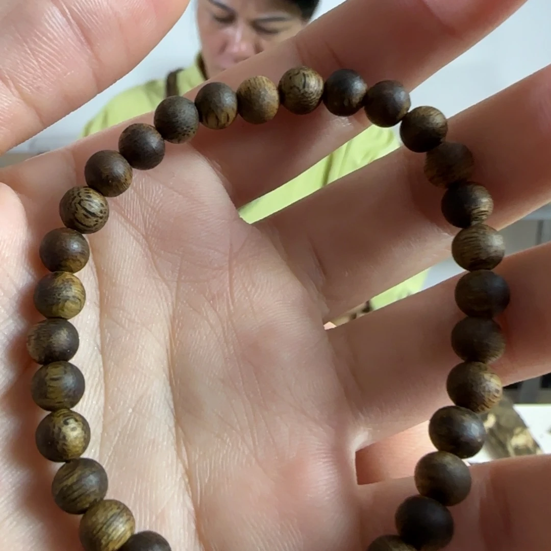 奇楠沉香手串单圈卡0.6 2.8g+发一