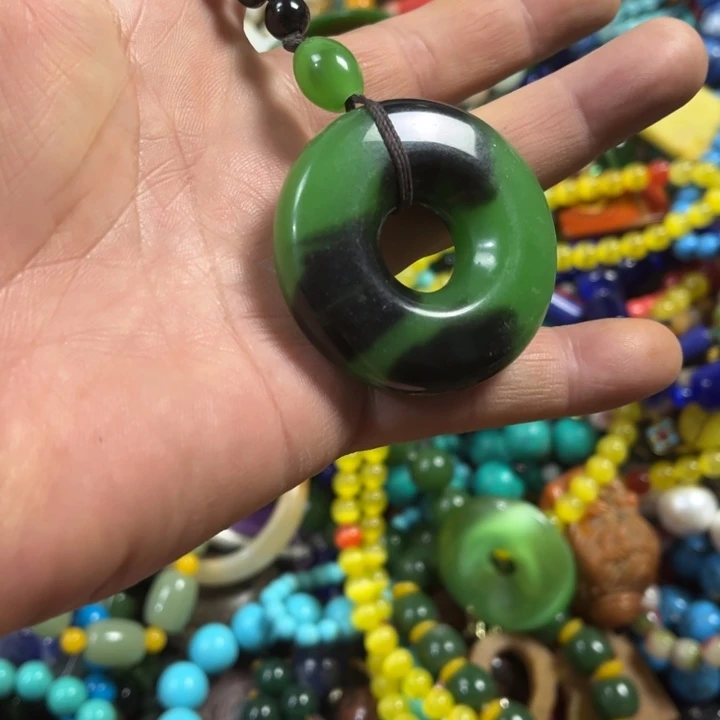 未镶嵌和田玉（糖玉）挂件