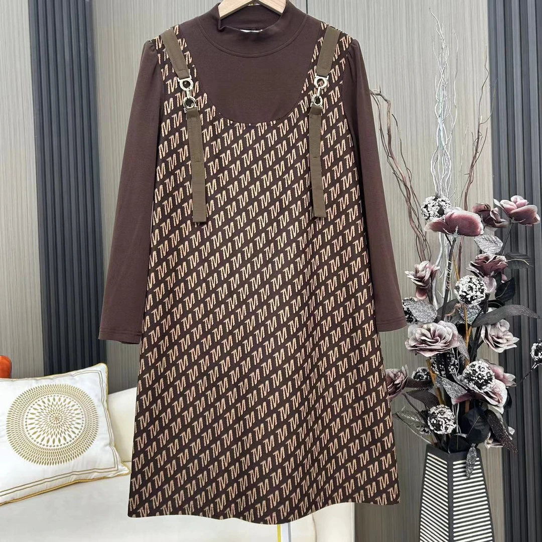 【HQ397】新款时尚收腰减龄显瘦遮肚秋冬打底连衣裙