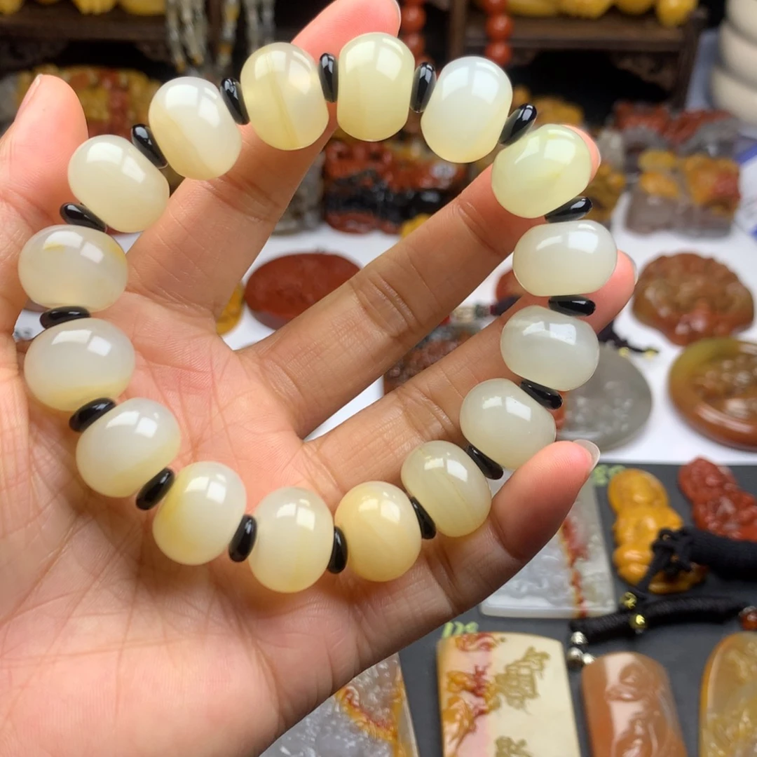 石英质玉（黄龙玉）挂件未镶嵌