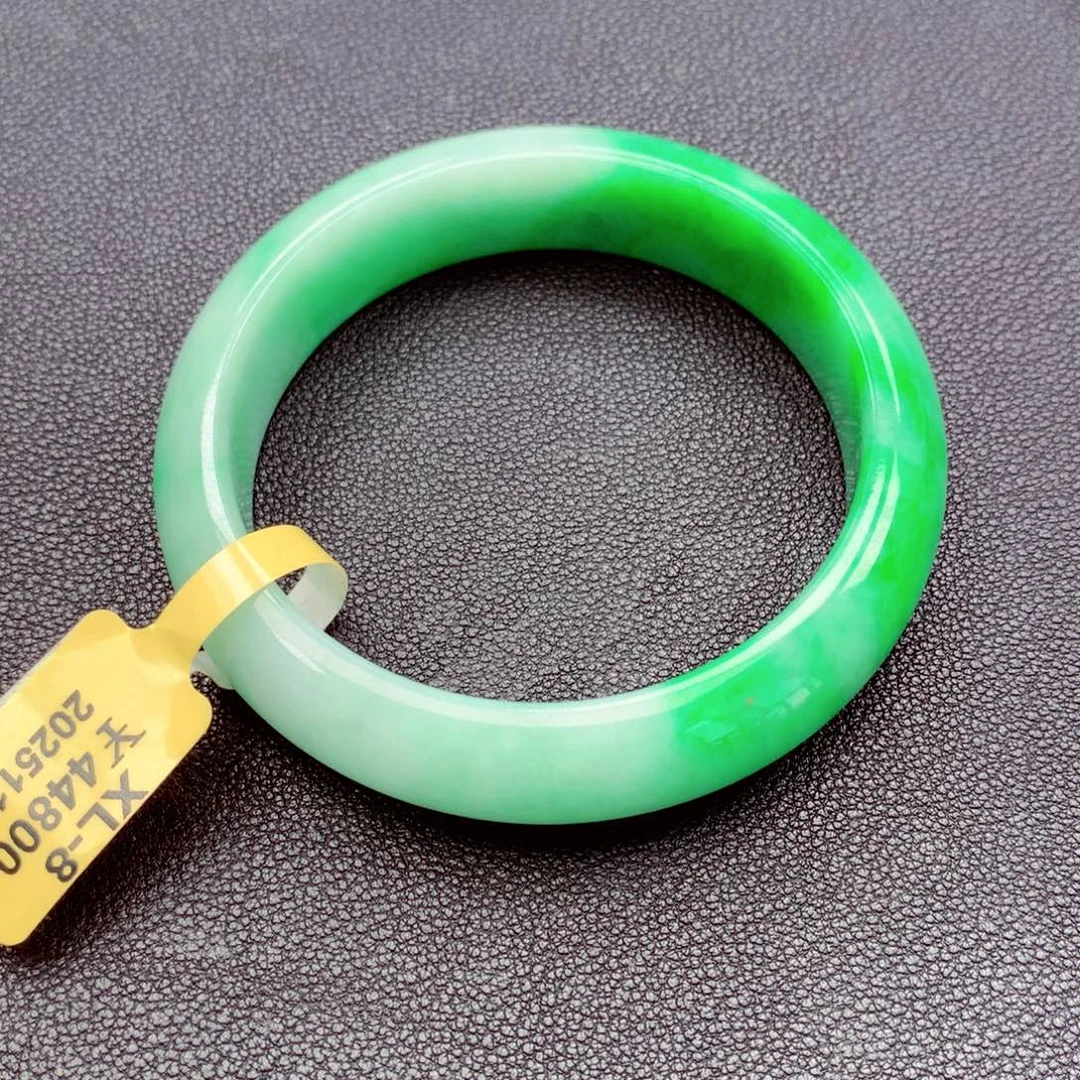 下***见翡翠未镶嵌手镯翡翠定金