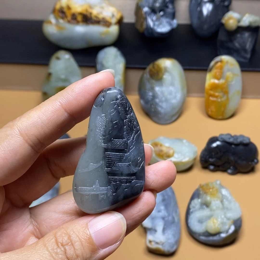颈饰未镶嵌和田玉
