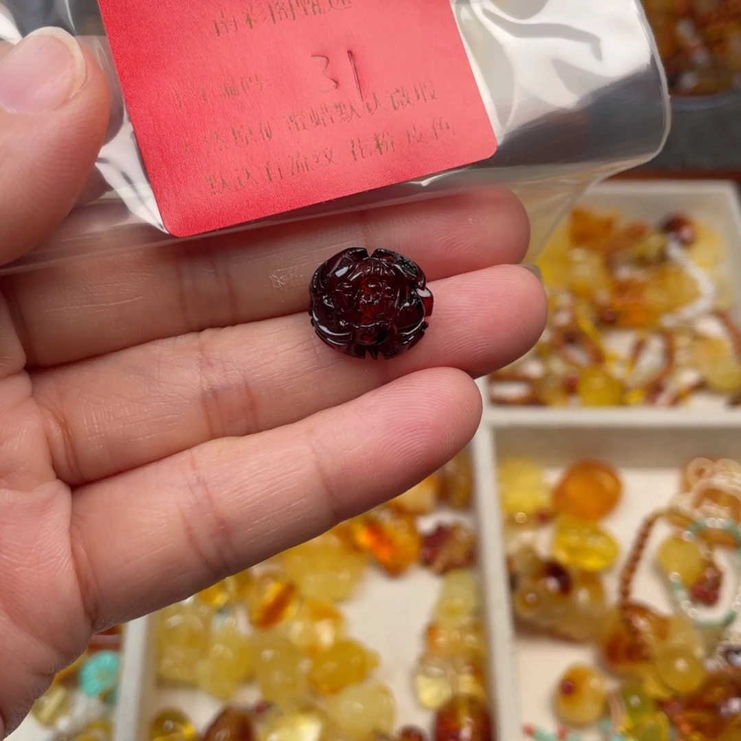 裸石琥珀未镶嵌31，